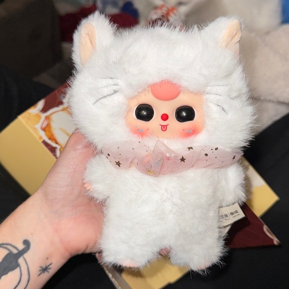 Baby Three Other - Baby Three BB3 Whose Cat is This? White w/ Tongue & fish tattoos